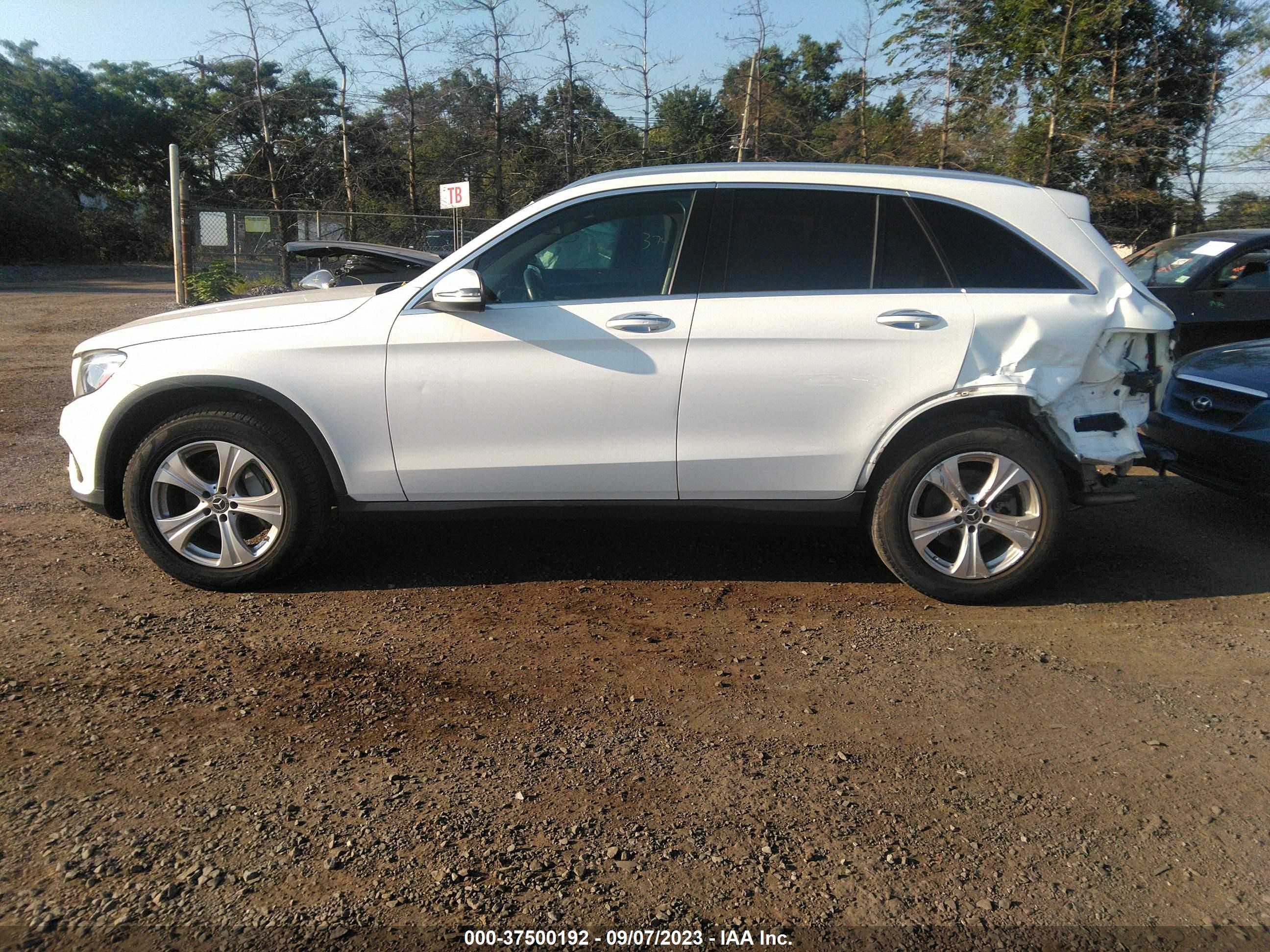 Photo 13 VIN: WDC0G4KB4JV095050 - MERCEDES-BENZ GLC 