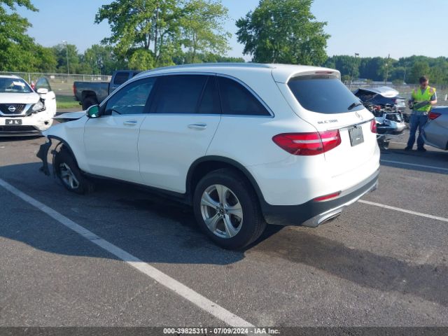 Photo 2 VIN: WDC0G4KB4JV112459 - MERCEDES-BENZ GLC 300 