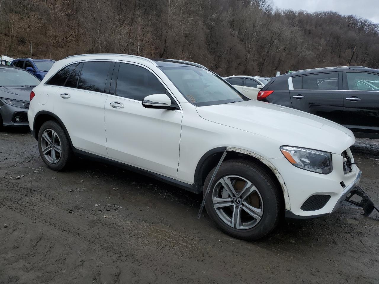 Photo 3 VIN: WDC0G4KB4KV133586 - MERCEDES-BENZ GLC 