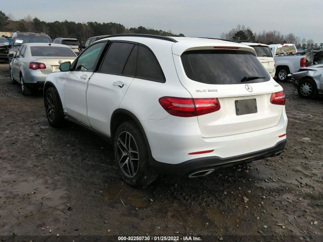 Photo 2 VIN: WDC0G4KB5HV006497 - MERCEDES-BENZ GLC 