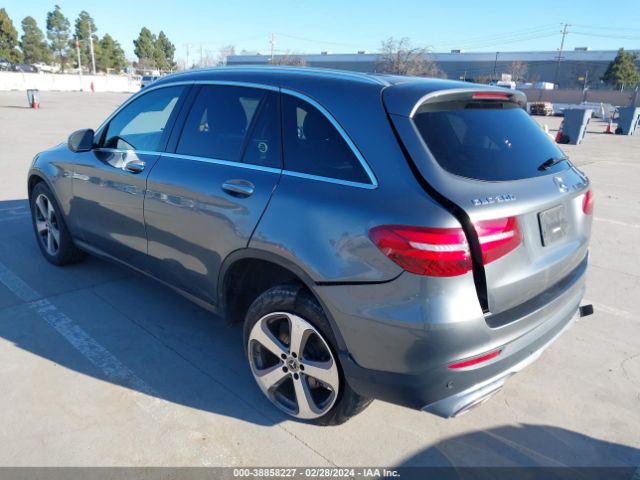 Photo 2 VIN: WDC0G4KB5JV104404 - MERCEDES-BENZ GLC 300 