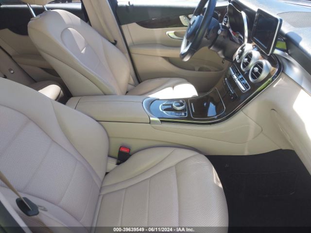 Photo 4 VIN: WDC0G4KB5JV105276 - MERCEDES-BENZ GLC-CLASS 