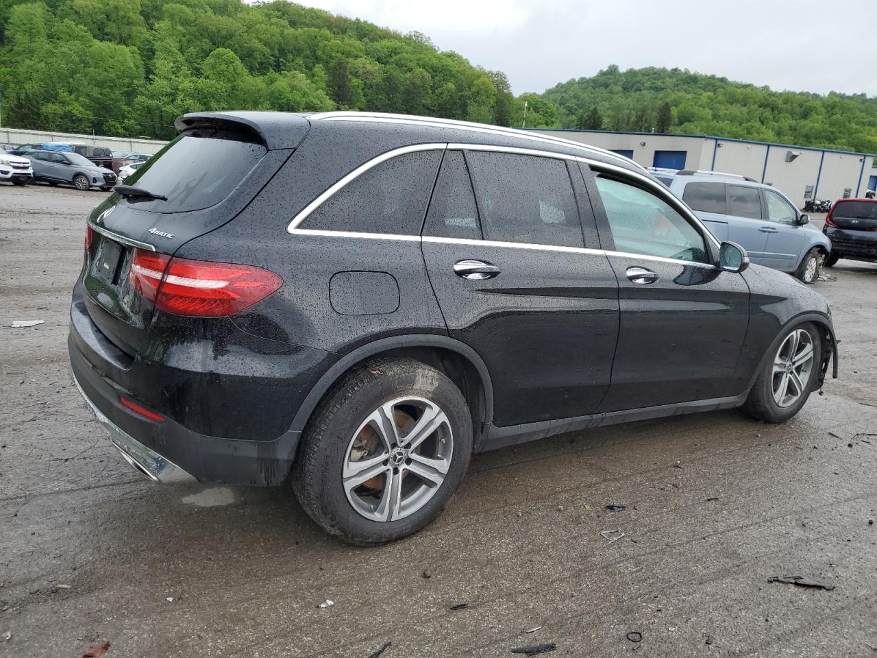 Photo 2 VIN: WDC0G4KB5KF570300 - MERCEDES-BENZ GLC 