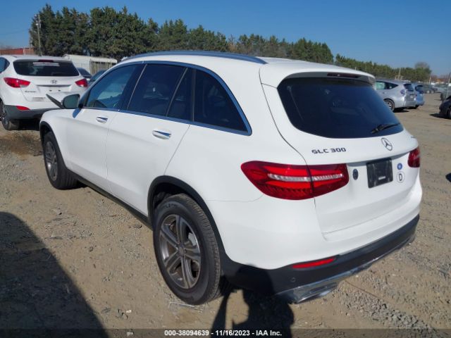 Photo 2 VIN: WDC0G4KB6HF157570 - MERCEDES-BENZ GLC 300 