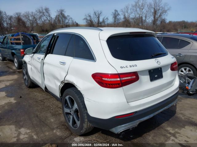 Photo 2 VIN: WDC0G4KB7GF061073 - MERCEDES-BENZ GLC 300 