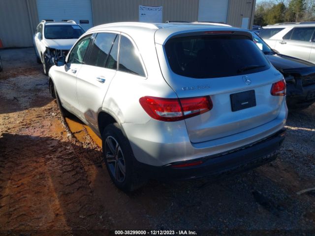 Photo 2 VIN: WDC0G4KB7GF108487 - MERCEDES-BENZ GLC 300 