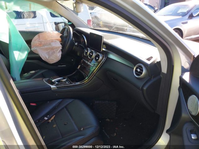 Photo 4 VIN: WDC0G4KB7GF108487 - MERCEDES-BENZ GLC 300 