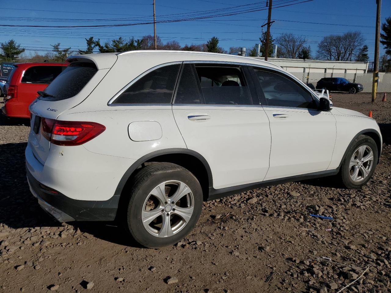 Photo 2 VIN: WDC0G4KB7HF141409 - MERCEDES-BENZ GLC 