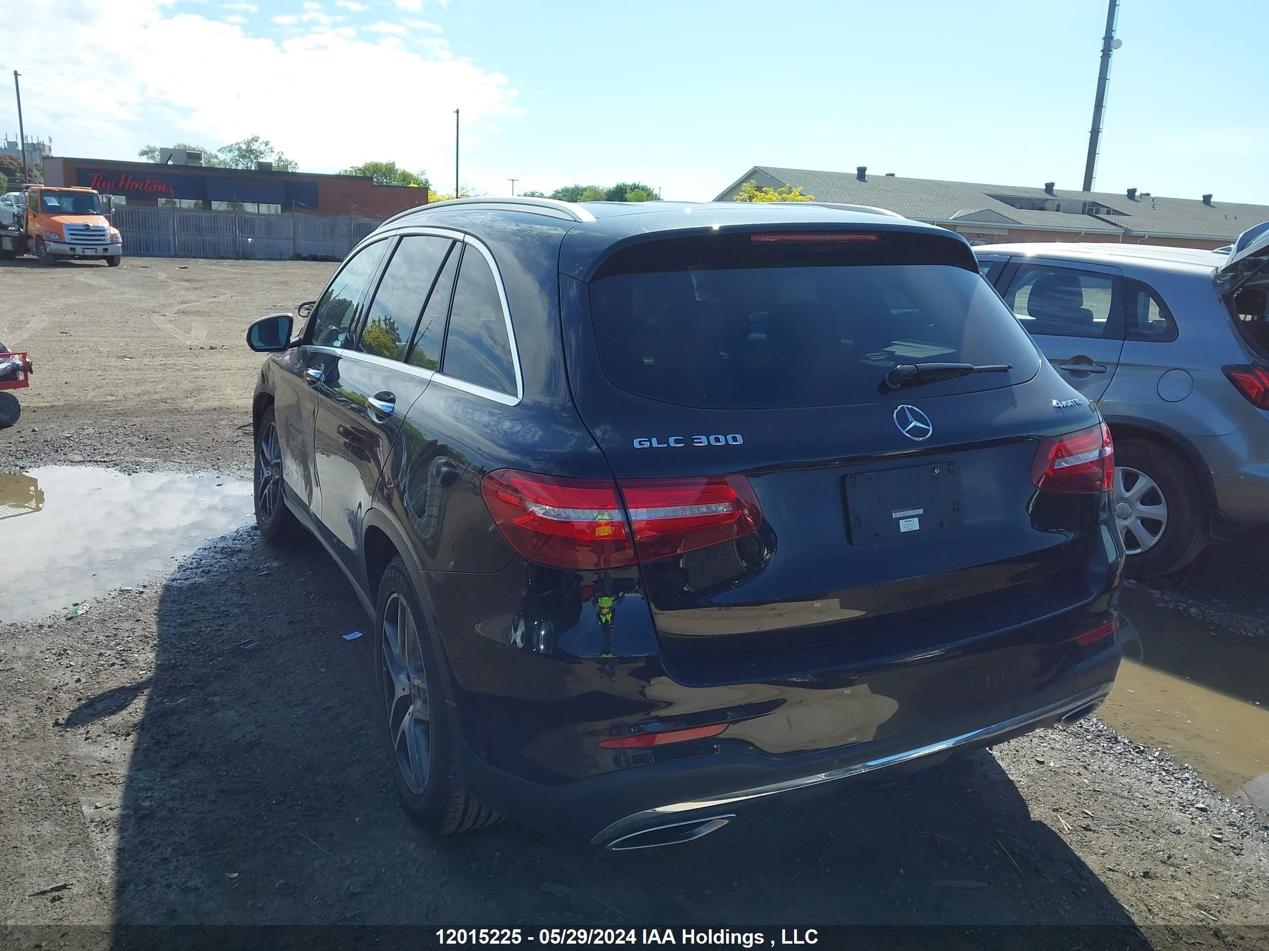 Photo 2 VIN: WDC0G4KB7JV082695 - MERCEDES-BENZ GLC 