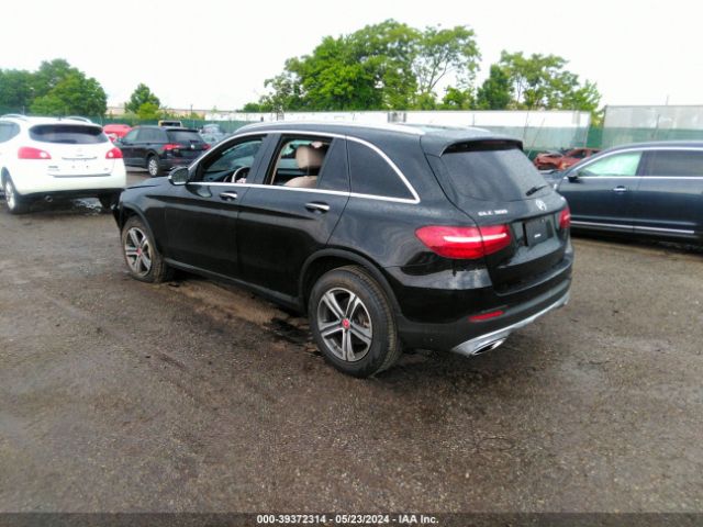 Photo 2 VIN: WDC0G4KB8JV063038 - MERCEDES-BENZ GLC 