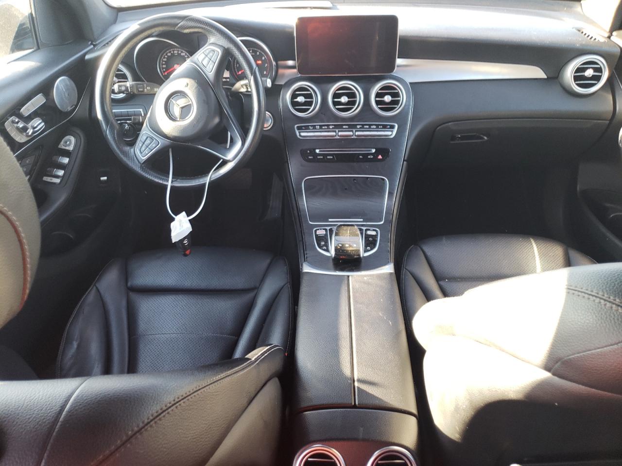 Photo 7 VIN: WDC0G4KB8JV089493 - MERCEDES-BENZ GLC 