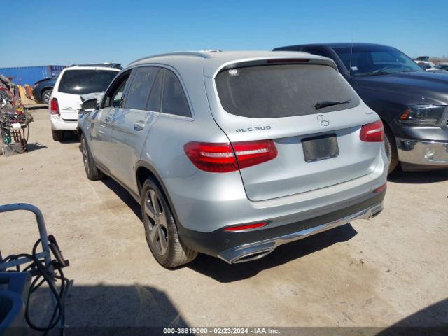 Photo 2 VIN: WDC0G4KB9JF366372 - MERCEDES-BENZ GLC 300 