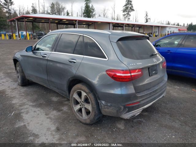 Photo 2 VIN: WDC0G4KB9JV013944 - MERCEDES-BENZ GLC 