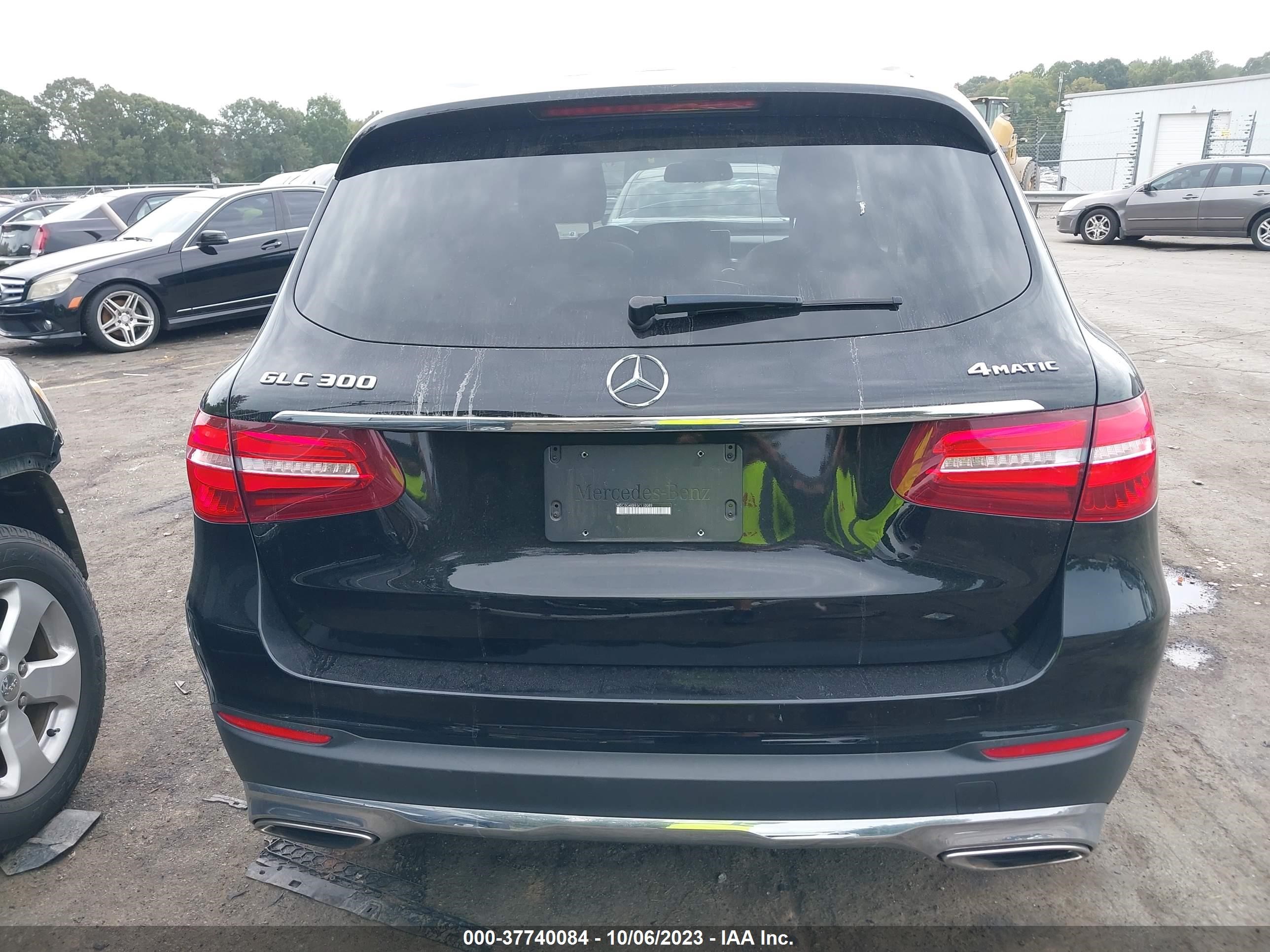 Photo 16 VIN: WDC0G4KB9JV110089 - MERCEDES-BENZ GLC 