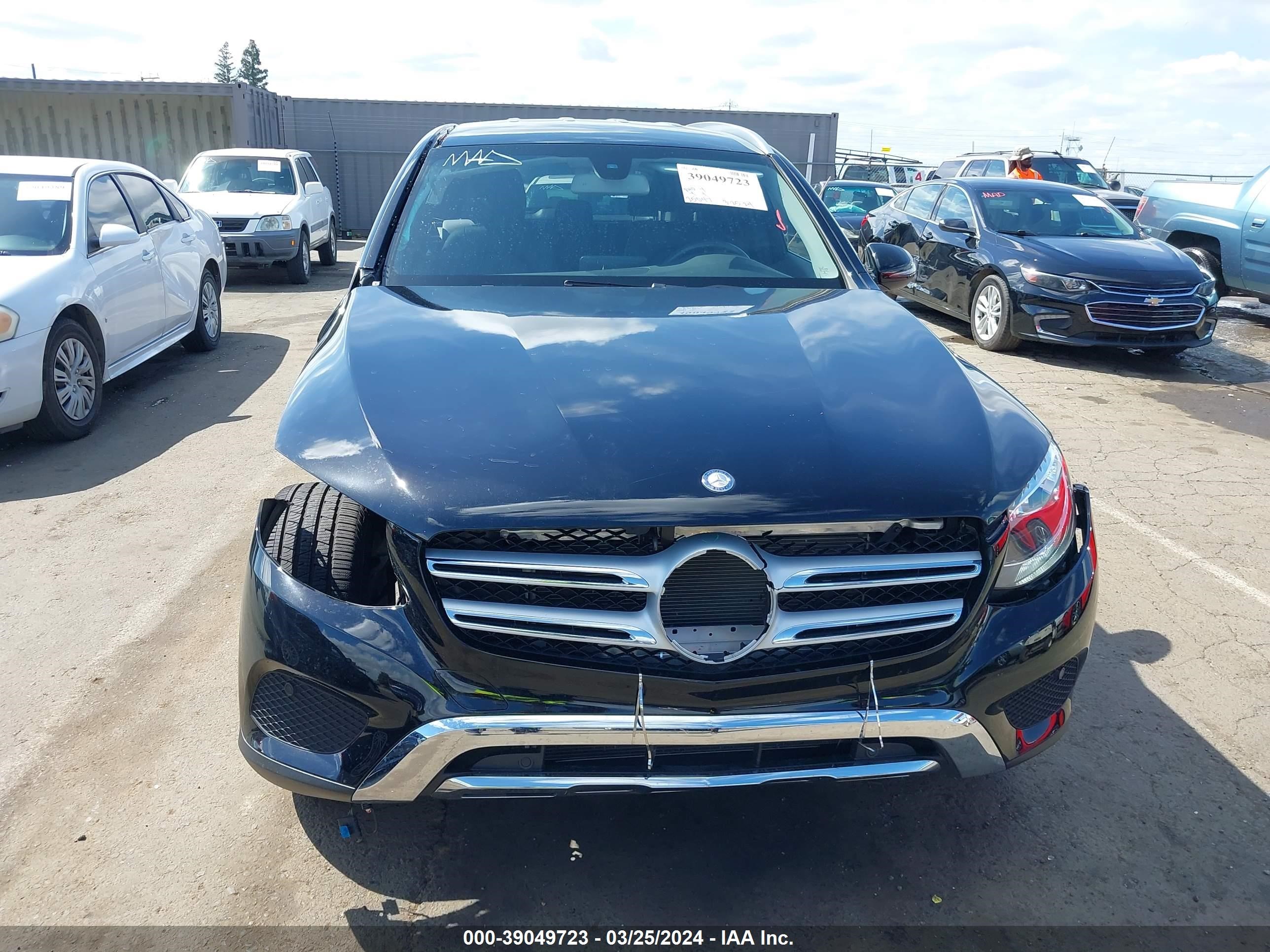 Photo 12 VIN: WDC0G4KBXGF014698 - MERCEDES-BENZ NULL 