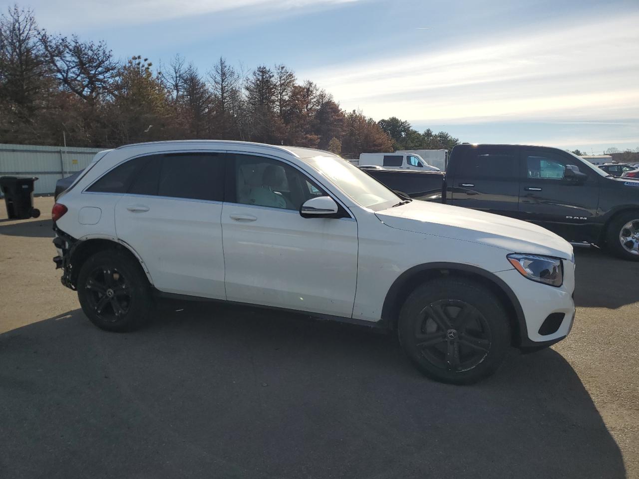 Photo 3 VIN: WDC0G4KBXKV162977 - MERCEDES-BENZ GLC 