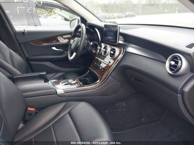 Photo 4 VIN: WDC0G4KBXKV184672 - MERCEDES-BENZ GLC 300 