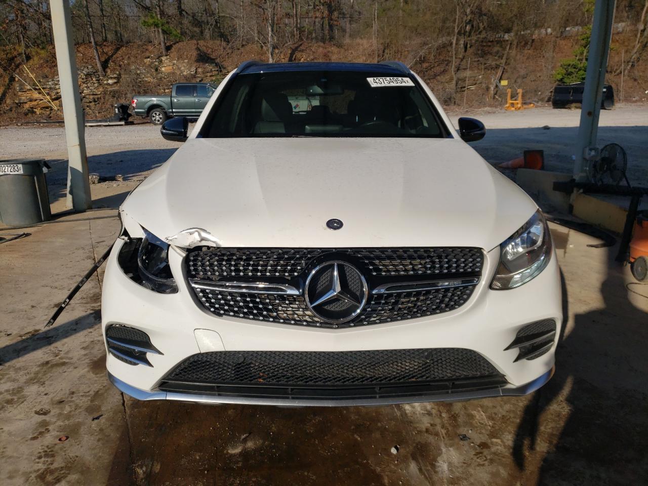 Photo 4 VIN: WDC0G6EBXHF165954 - MERCEDES-BENZ GLC 