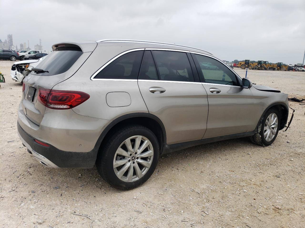 Photo 2 VIN: WDC0G8DB0LF732422 - MERCEDES-BENZ GLC 