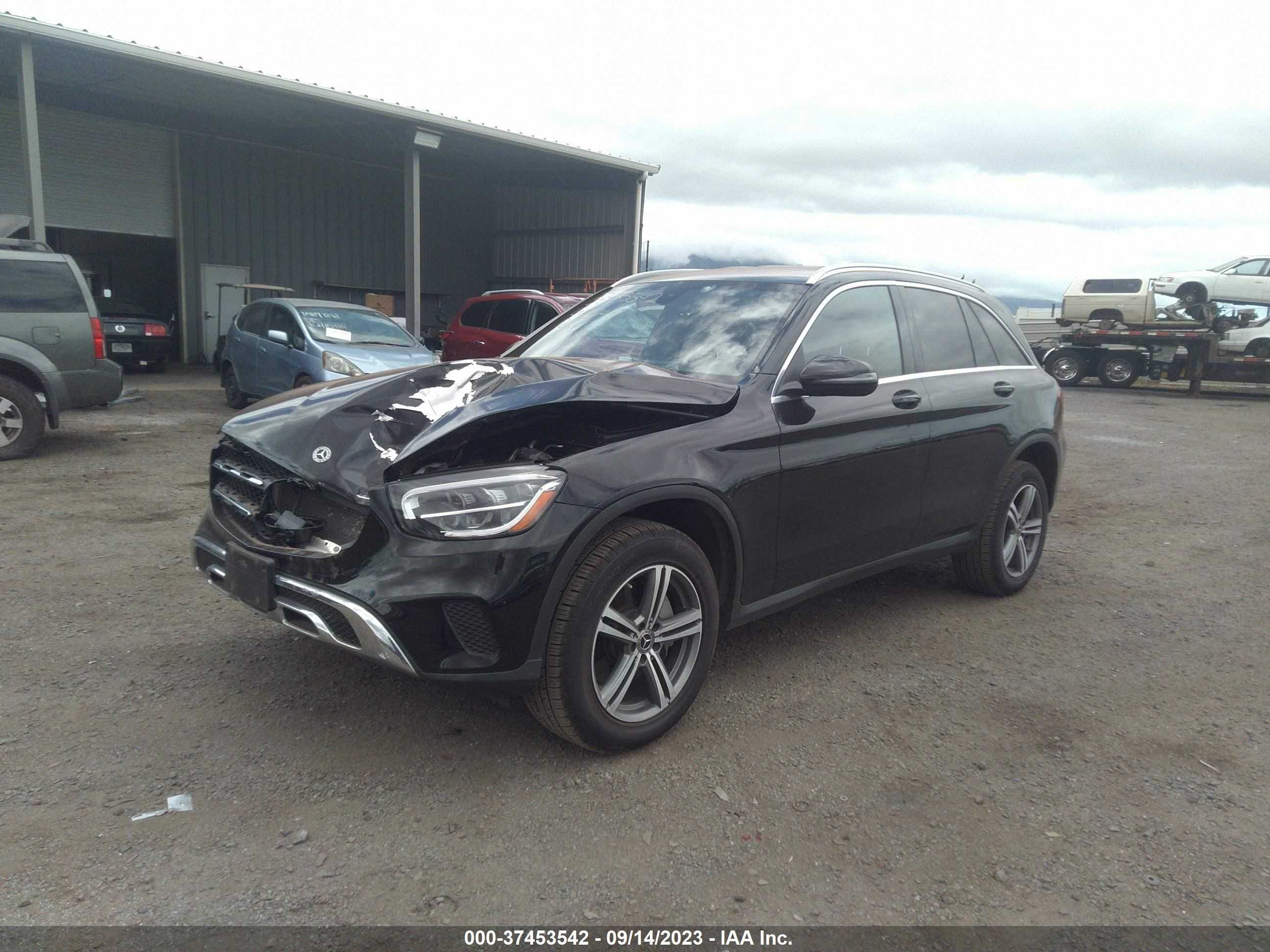 Photo 2 VIN: WDC0G8DB0LF743761 - MERCEDES-BENZ GLC 