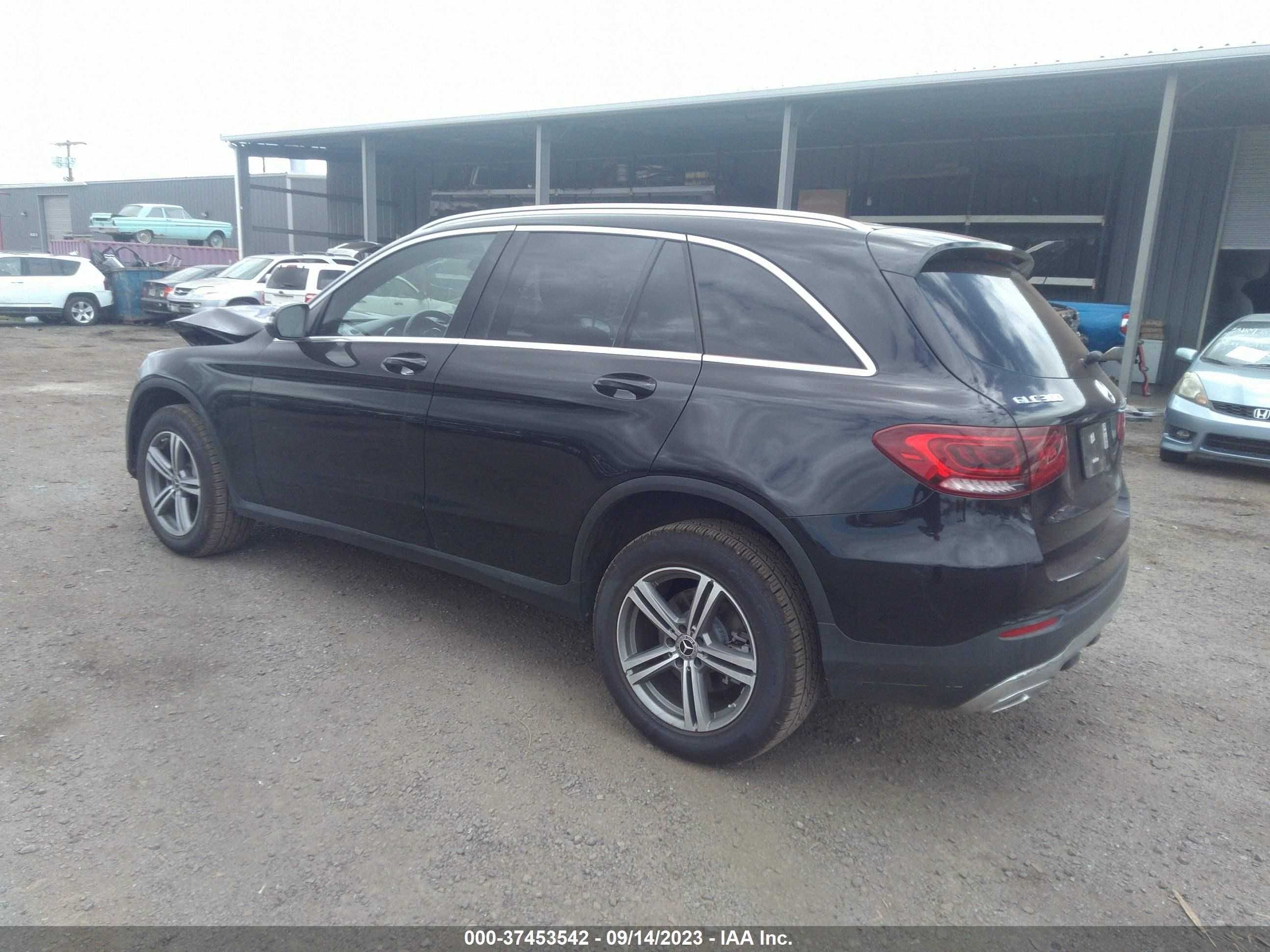 Photo 3 VIN: WDC0G8DB0LF743761 - MERCEDES-BENZ GLC 