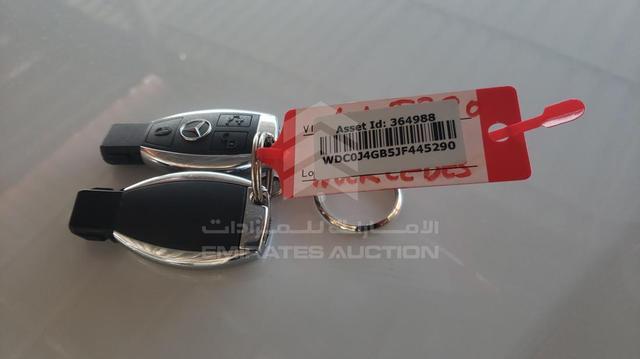 Photo 6 VIN: WDC0J4GB5JF445290 - MERCEDES GLC 