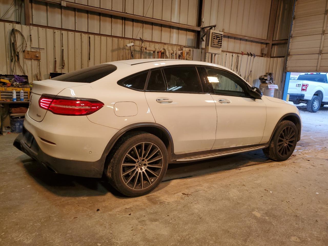 Photo 2 VIN: WDC0J4KB5JF434622 - MERCEDES-BENZ GLC 