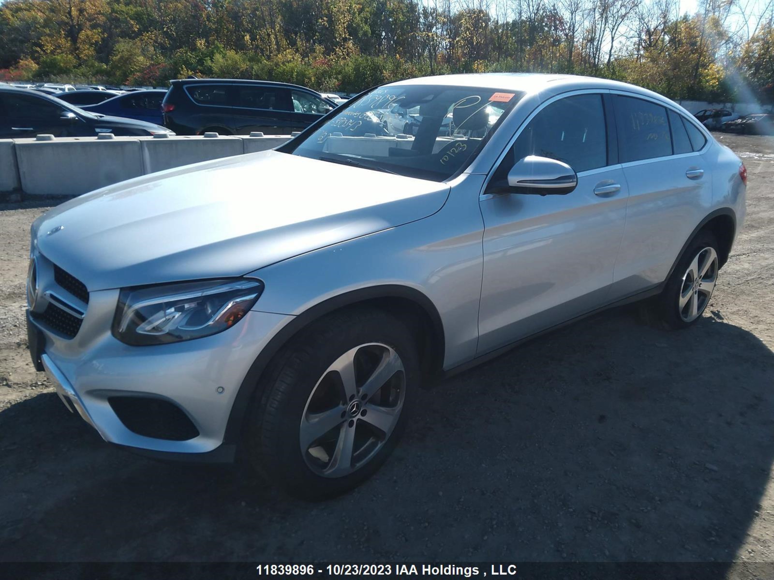 Photo 1 VIN: WDC0J4KB7JF330343 - MERCEDES-BENZ GLC 