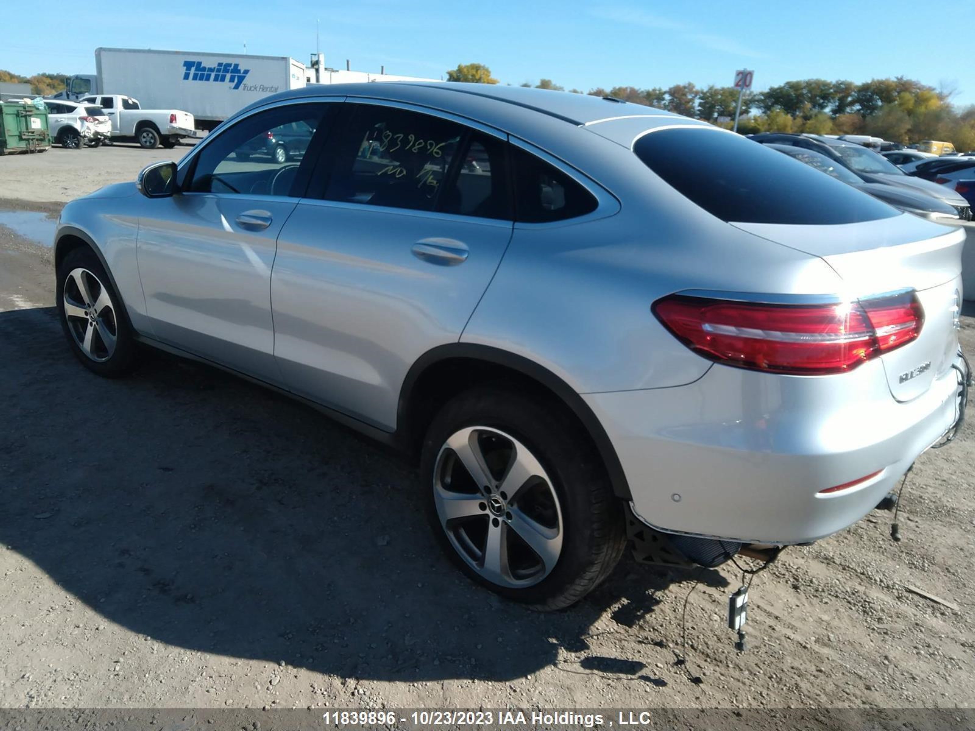 Photo 2 VIN: WDC0J4KB7JF330343 - MERCEDES-BENZ GLC 