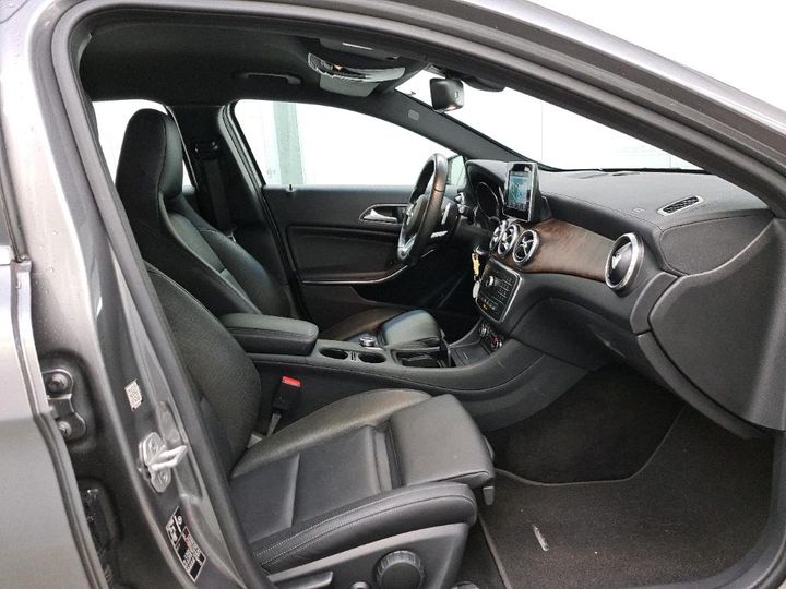 Photo 5 VIN: WDC1569031J250472 - MERCEDES-BENZ GLA 220 