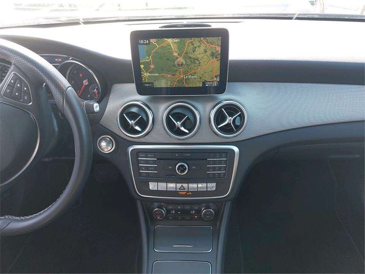 Photo 11 VIN: WDC1569031J423104 - MERCEDES-BENZ CLASSE GLA 