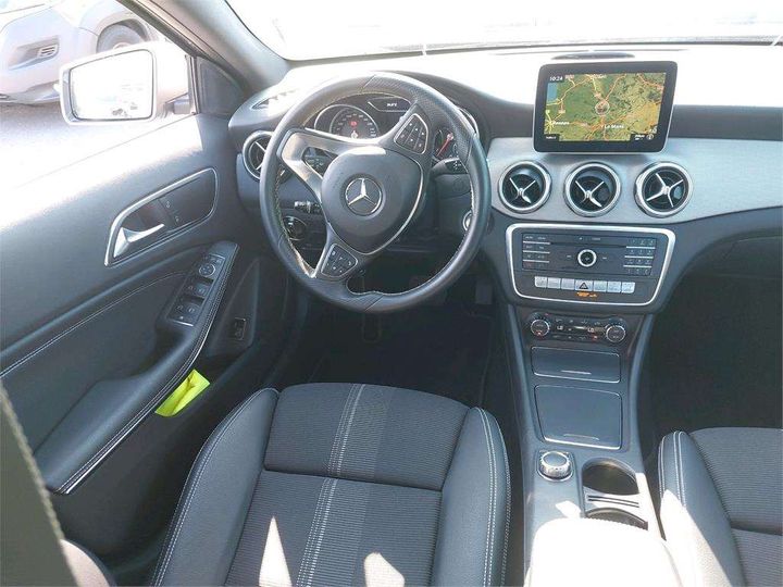 Photo 4 VIN: WDC1569031J423104 - MERCEDES-BENZ CLASSE GLA 