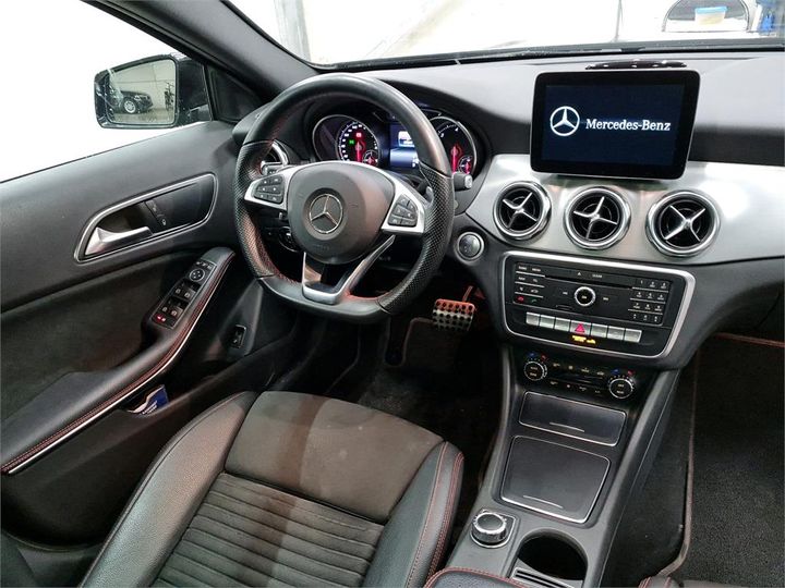 Photo 12 VIN: WDC1569031J460393 - MERCEDES-BENZ GLA 