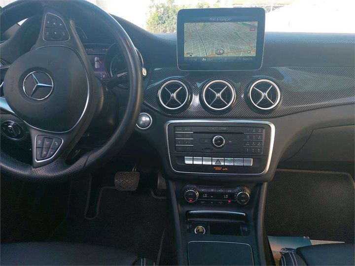 Photo 11 VIN: WDC1569031J583061 - MERCEDES-BENZ CLASSE GLA 