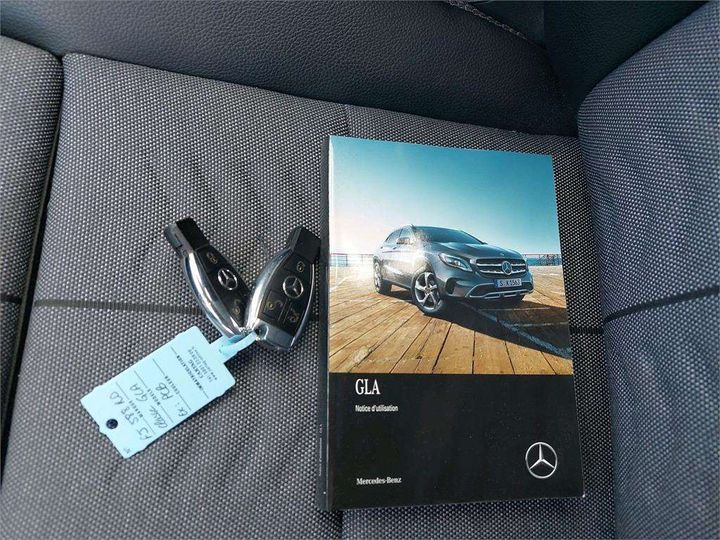 Photo 6 VIN: WDC1569031J643364 - MERCEDES-BENZ CLASSE GLA 