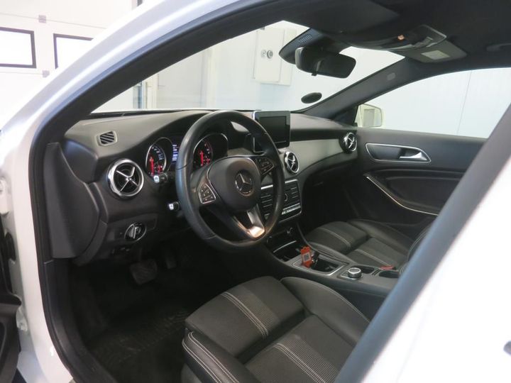 Photo 6 VIN: WDC1569051J578686 - MERCEDES-BENZ GLA-CLASS 