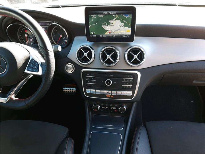 Photo 11 VIN: WDC1569051J648976 - MERCEDES-BENZ GLA 