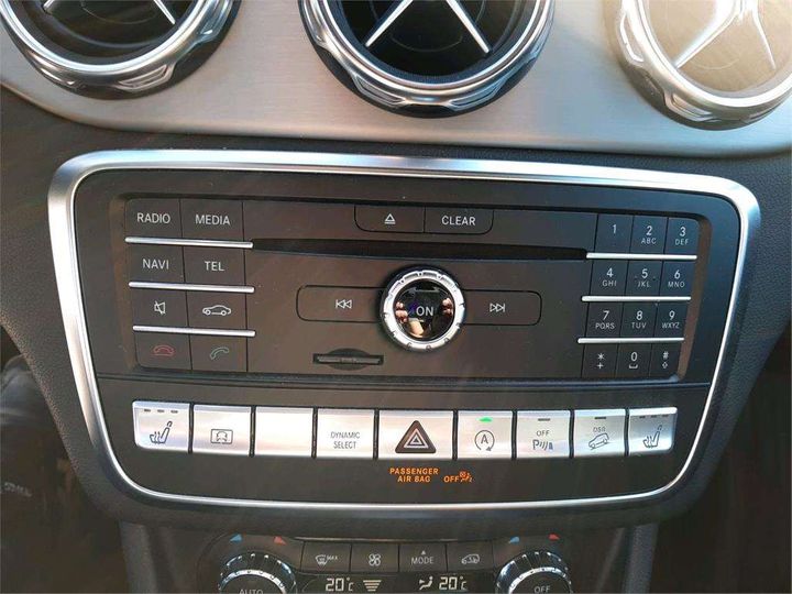 Photo 15 VIN: WDC1569051J648976 - MERCEDES-BENZ GLA 