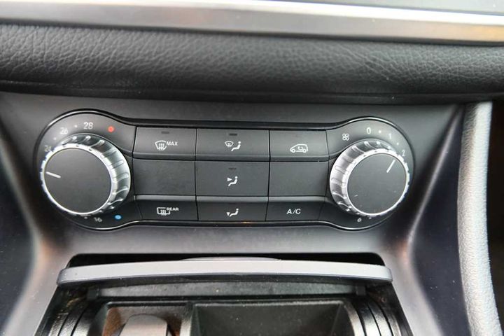 Photo 17 VIN: WDC1569081J237994 - MERCEDES-BENZ GLA 