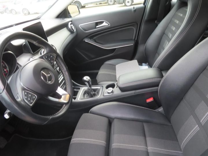 Photo 17 VIN: WDC1569081J446450 - MERCEDES-BENZ CLASE GLA 