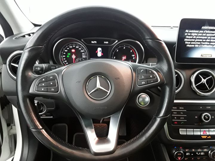 Photo 12 VIN: WDC1569081J570077 - MERCEDES-BENZ GLA 