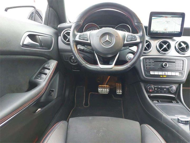 Photo 9 VIN: WDC1569081J572709 - MERCEDES-BENZ CLASSE GLA 