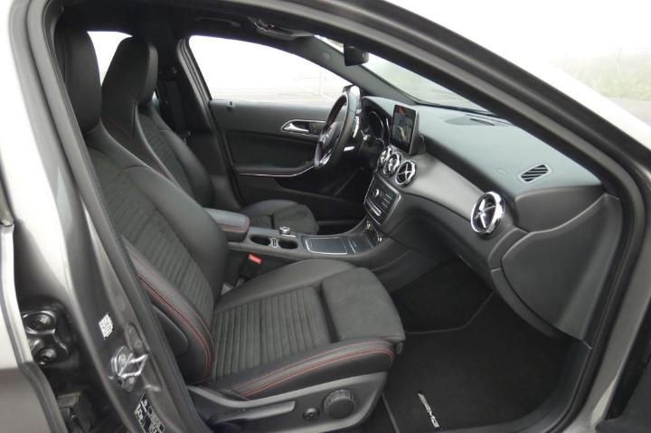 Photo 3 VIN: WDC1569081J574034 - MERCEDES-BENZ GLA 