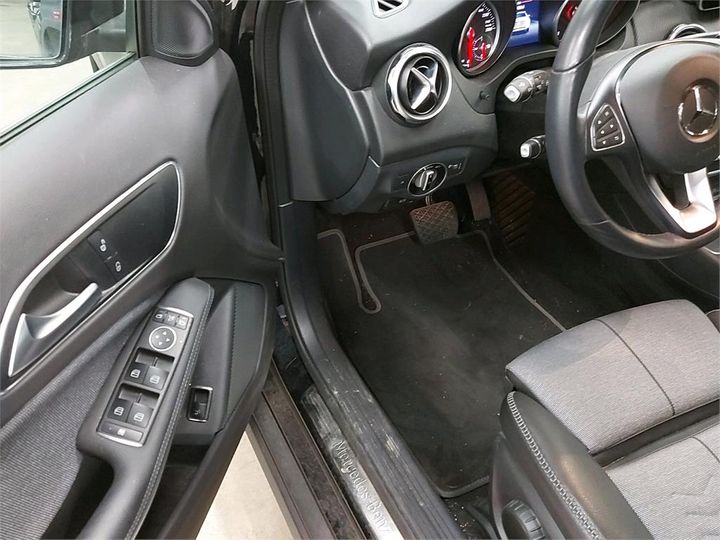 Photo 13 VIN: WDC1569081J618926 - MERCEDES-BENZ GLA 