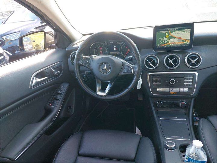 Photo 4 VIN: WDC1569081J644415 - MERCEDES-BENZ CLASSE GLA 