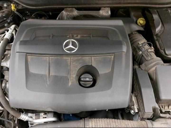 Photo 10 VIN: WDC1569121J234696 - MERCEDES-BENZ GLA 