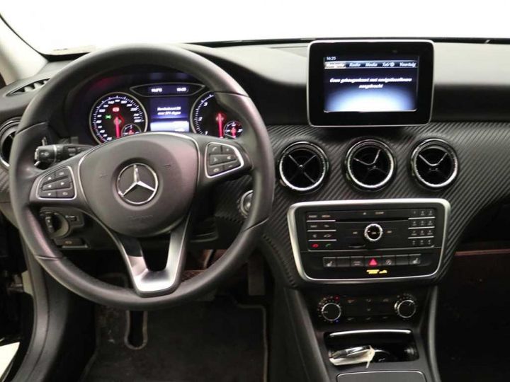 Photo 18 VIN: WDC1569121J378208 - MERCEDES-BENZ GLA180 