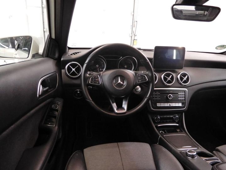 Photo 4 VIN: WDC1569121J380096 - MERCEDES-BENZ GLA 