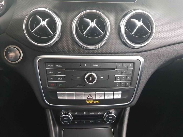 Photo 9 VIN: WDC1569121J414364 - MERCEDES-BENZ GLA 