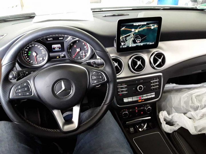 Photo 8 VIN: WDC1569121J508130 - MERCEDES-BENZ GLA 180 CDI 